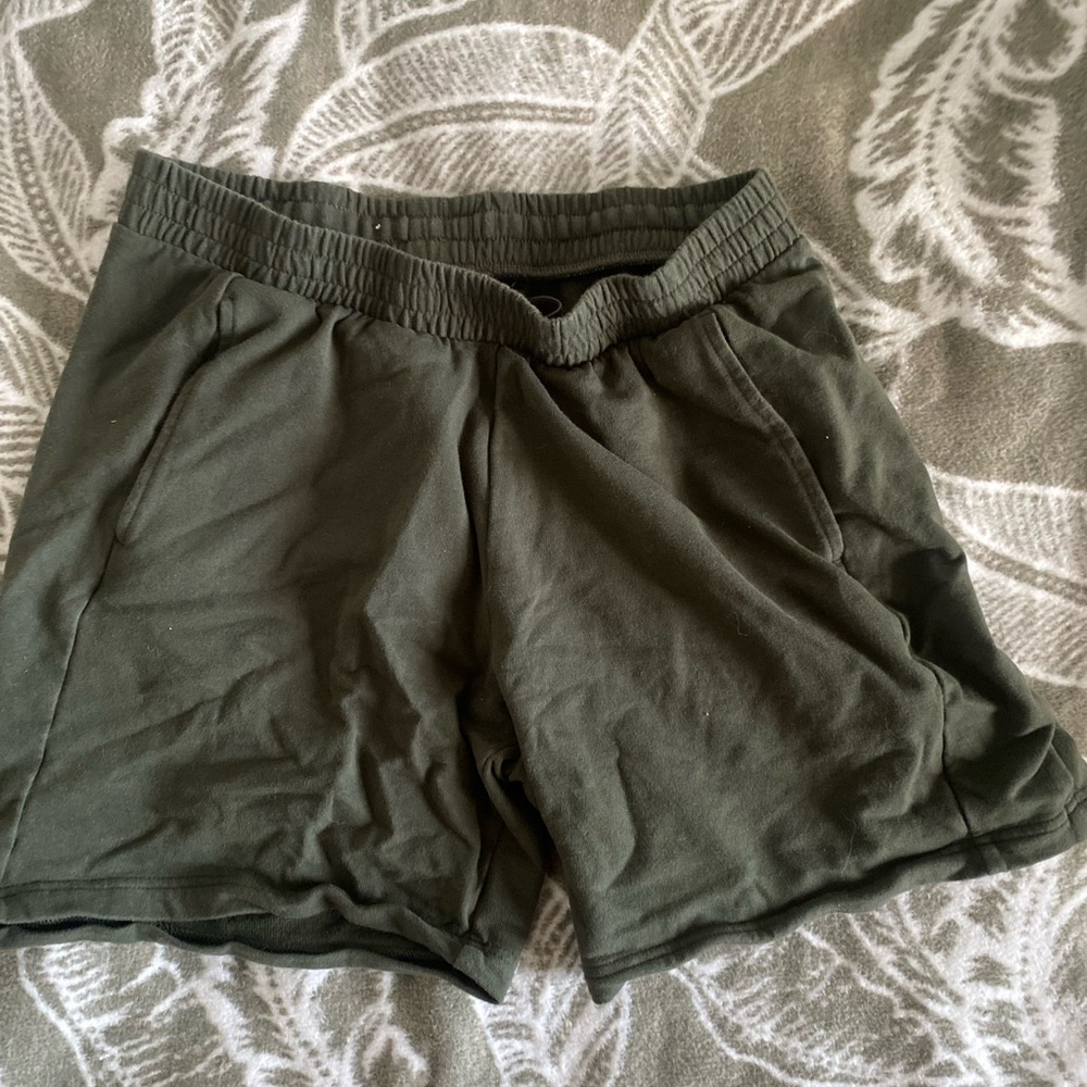Green cotton athletic shorts size medium